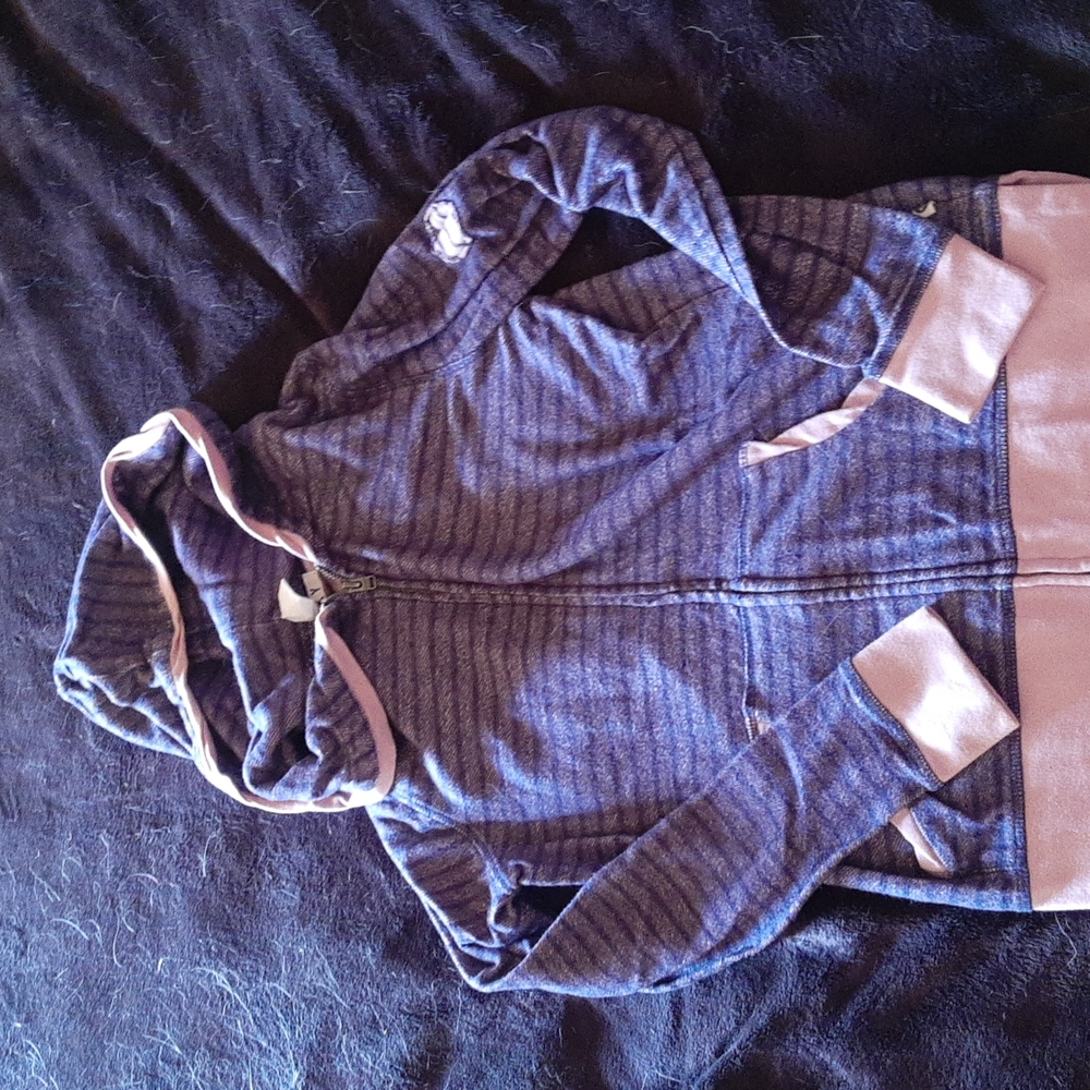 4/$20 Woman's Roxy Sweater
